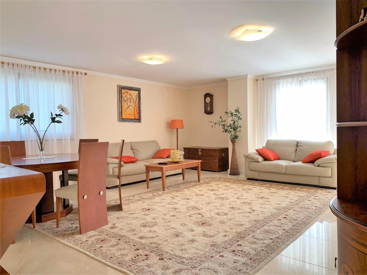 Appartamento Charming Calheta Plaza Penthouse Esterno foto