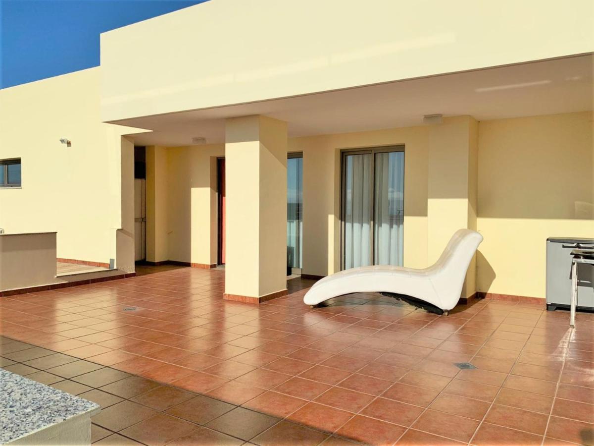Appartamento Charming Calheta Plaza Penthouse Esterno foto
